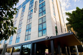 Отель Pullman Sydney Airport  Сидней